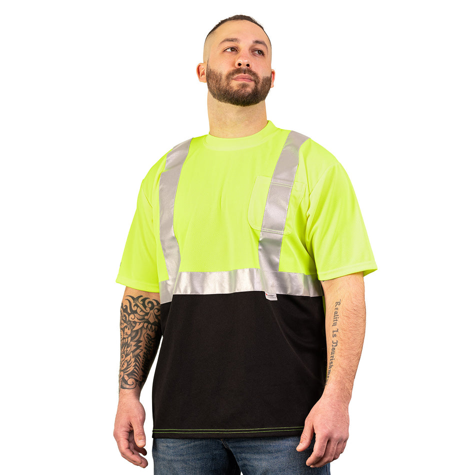 game-sportswear-hi-vis-black-botton-t-shirt-game-wick-short-sleeve-model